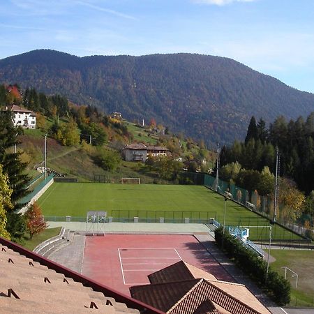Alpen Garten Hotel Margherita Rumo Bagian luar foto