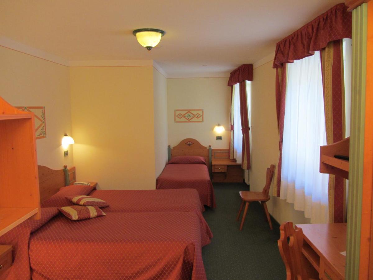Alpen Garten Hotel Margherita Rumo Bagian luar foto