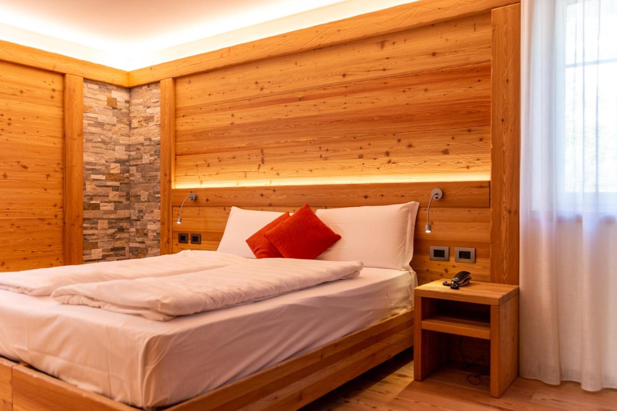 Alpen Garten Hotel Margherita Rumo Bagian luar foto