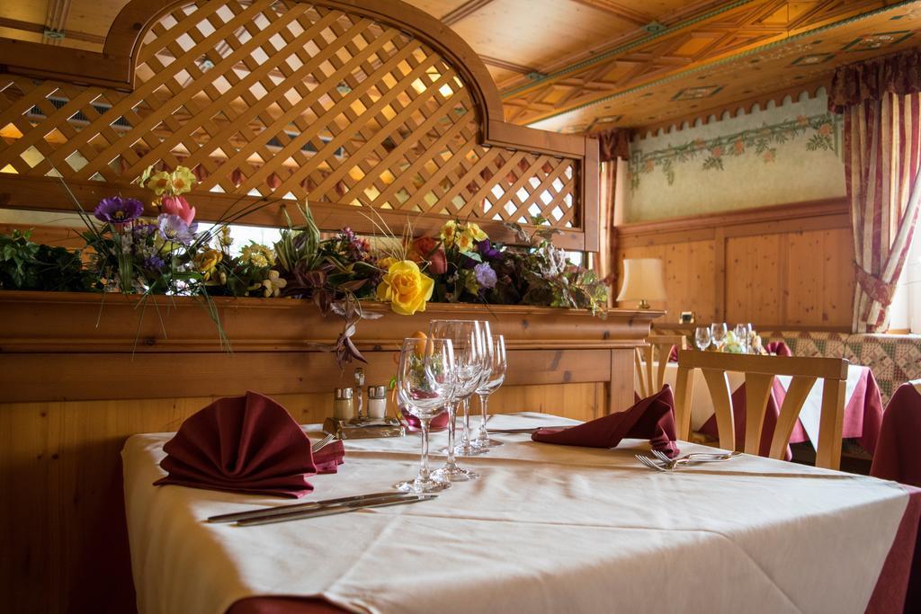 Alpen Garten Hotel Margherita Rumo Bagian luar foto